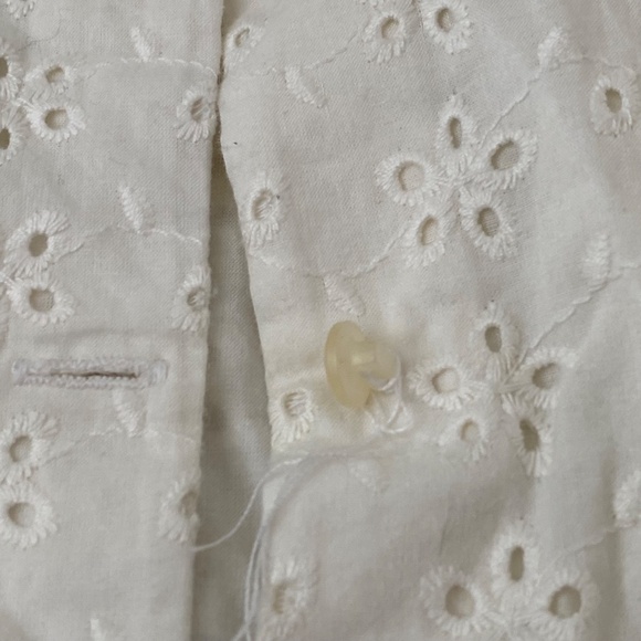 Ralph Lauren White Sleeveless Eyelet Button Back Top - Picture 9 of 15
